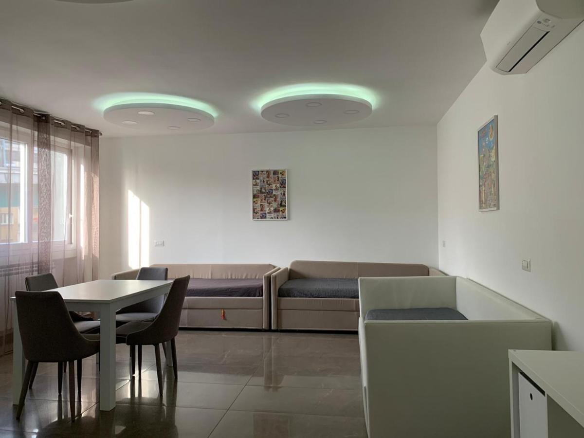 Mondo Suites Apartments Наполи Екстериор снимка