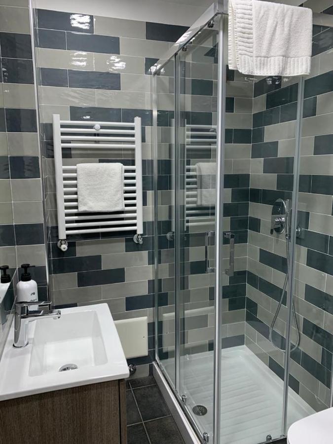 Mondo Suites Apartments Наполи Екстериор снимка