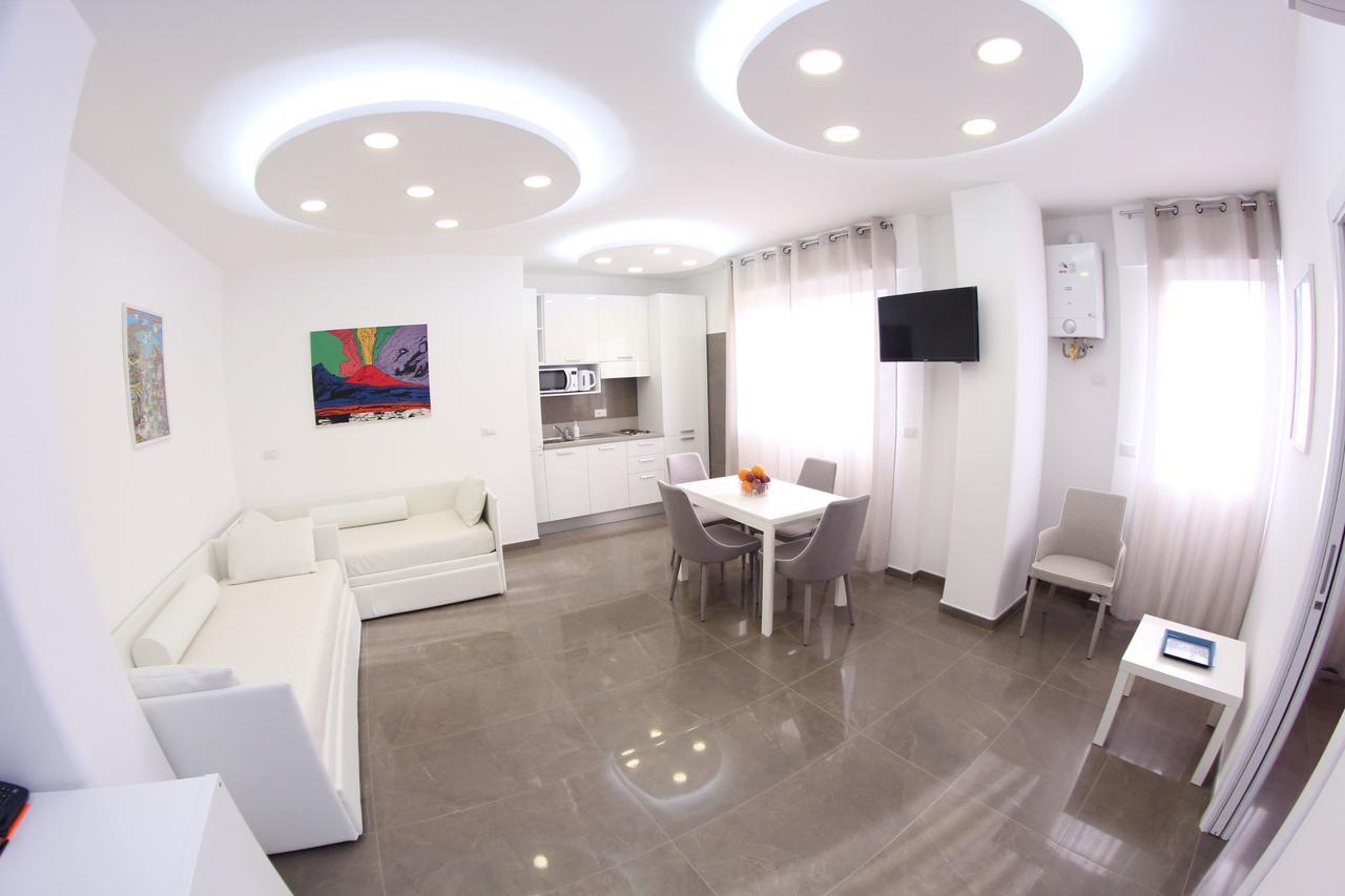 Mondo Suites Apartments Наполи Екстериор снимка