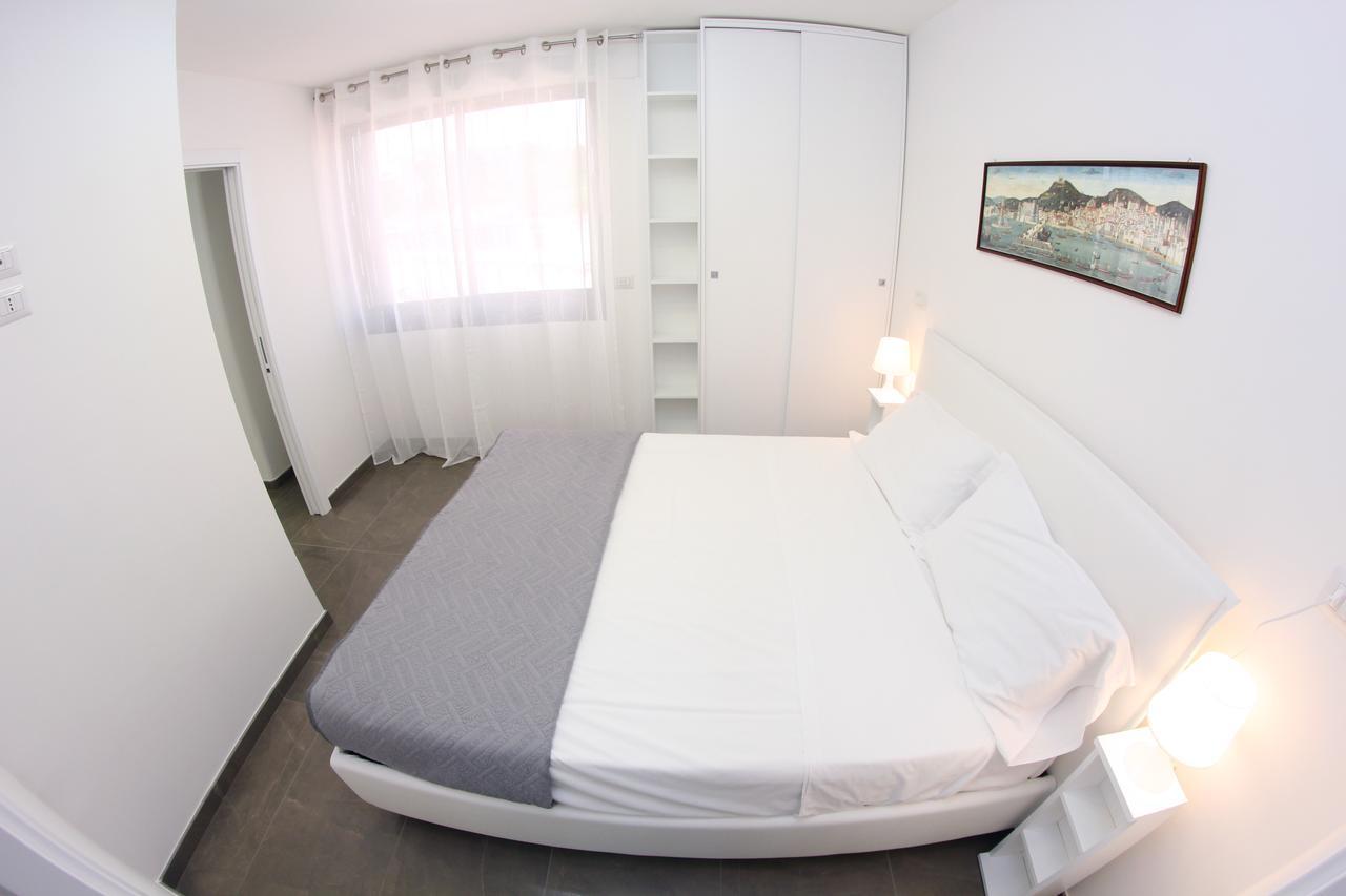 Mondo Suites Apartments Наполи Екстериор снимка